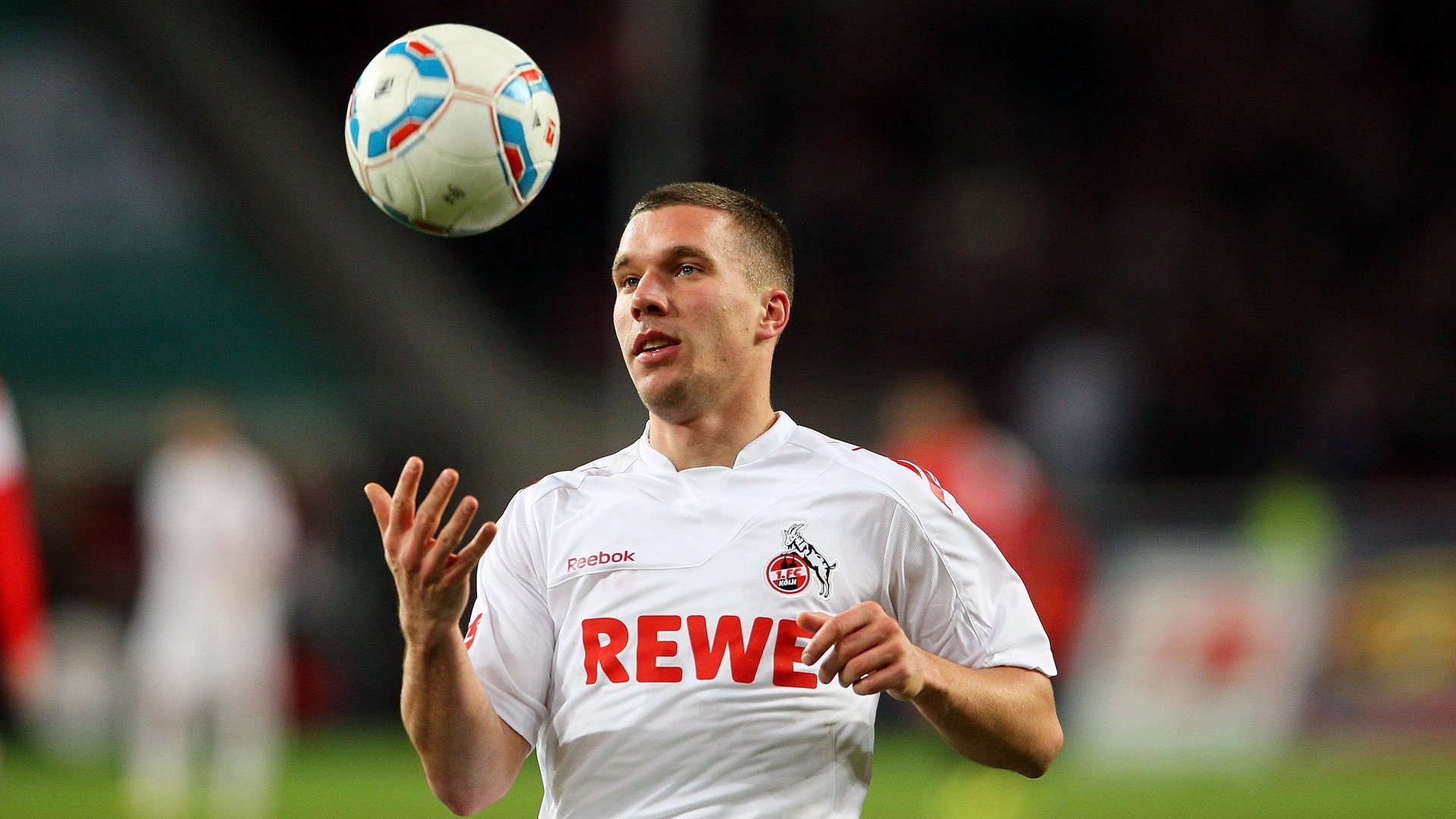 马里，在比利时引擎轰鸣中，一位非洲父亲稳稳握住了方向盘