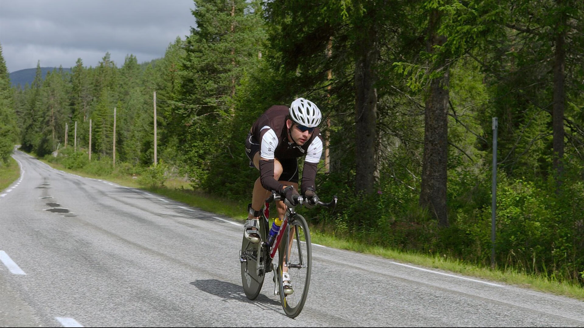 日本横扫加纳，当蓝色武士的战术利刃，遇上黑色之星的陨落之谜